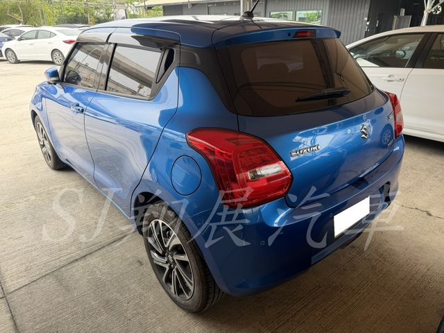 SUZUKI鈴木 SWIFT  第3張相片