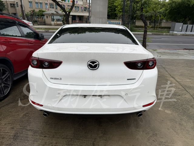 MAZDA馬自達 MAZDA 3  第5張相片