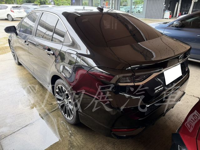 TOYOTA豐田 ALTIS  第3張相片