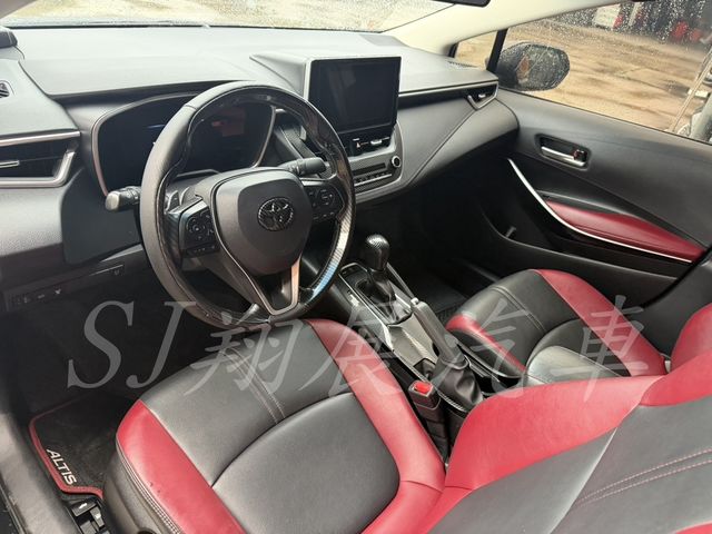 TOYOTA豐田 ALTIS  第5張相片