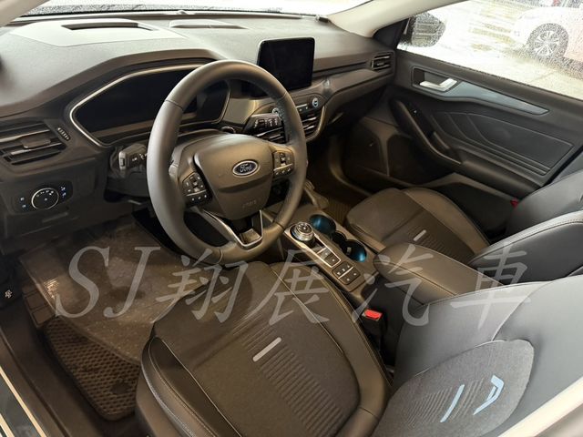 FORD福特 FOCUS ACTIVE  第5張相片