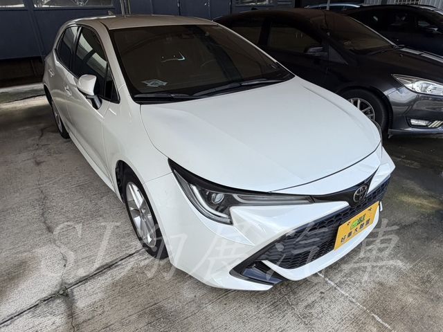 TOYOTA豐田 AURIS  第2張相片