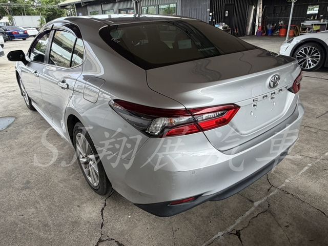 TOYOTA豐田 CAMRY  第3張相片