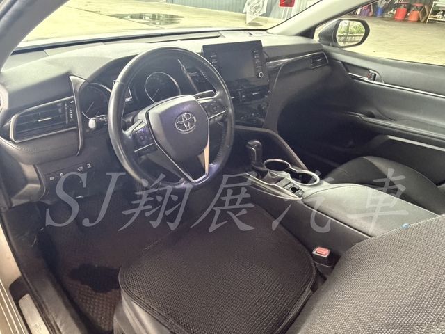 TOYOTA豐田 CAMRY  第5張相片