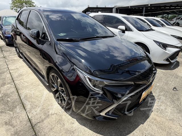 TOYOTA豐田 AURIS  第2張相片