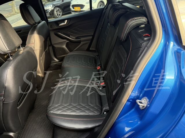 FORD福特 FOCUS WAGON  第6張相片