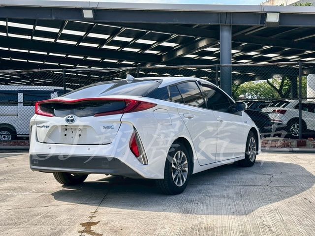 TOYOTA豐田 PRIUS  第4張相片