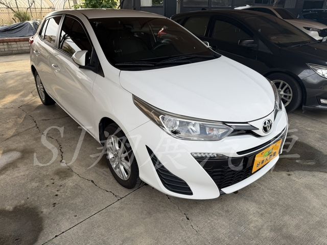 TOYOTA豐田 YARIS  第2張相片
