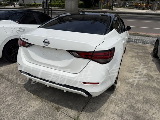 NISSAN日產 SENTRA  第4張相片