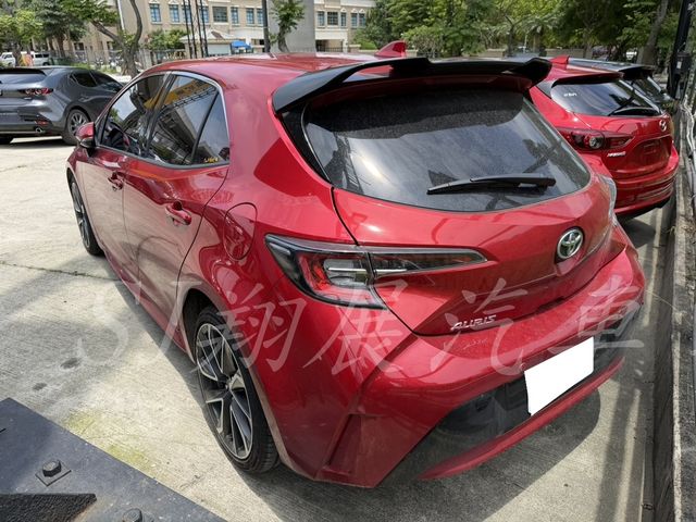 TOYOTA豐田 AURIS  第3張相片