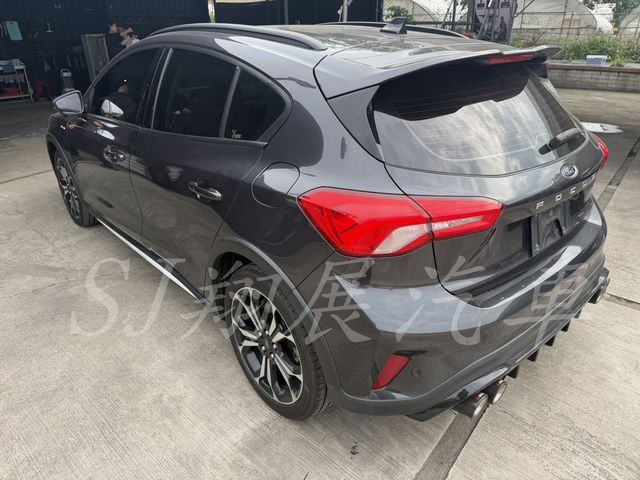 FORD福特 FOCUS ACTIVE  第3張相片