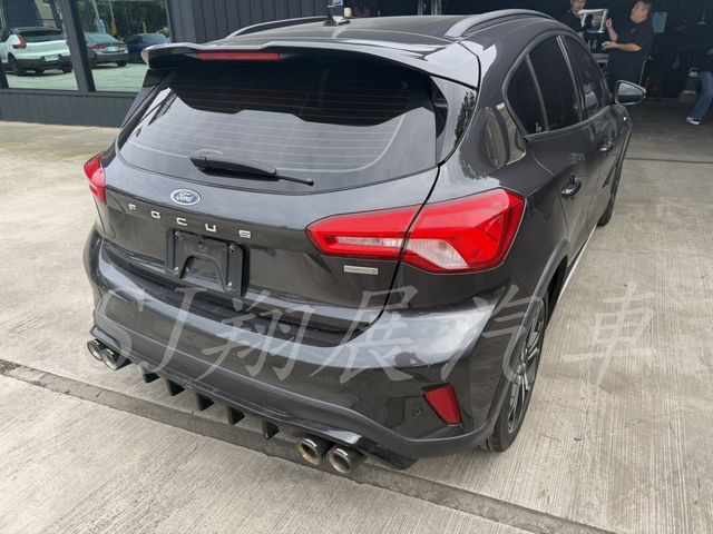 FORD福特 FOCUS ACTIVE  第4張相片