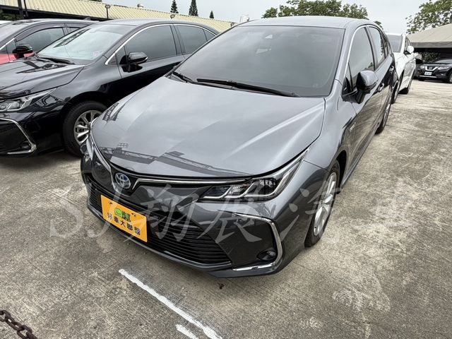 TOYOTA豐田 COROLLA ALTIS HYBRID  第1張相片