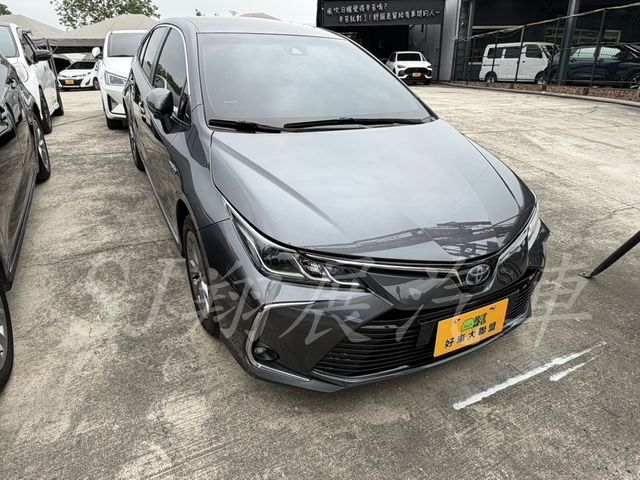 TOYOTA豐田 COROLLA ALTIS HYBRID  第2張相片