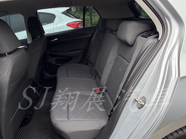 VOLKSWAGEN福斯 GOLF  第6張相片