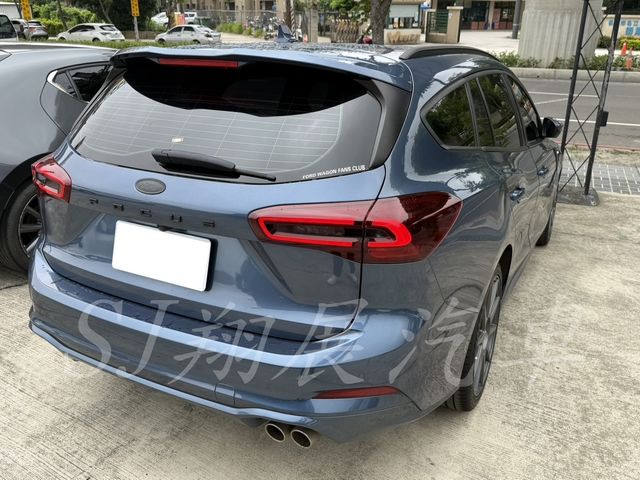 FORD福特 FOCUS WAGON  第4張相片
