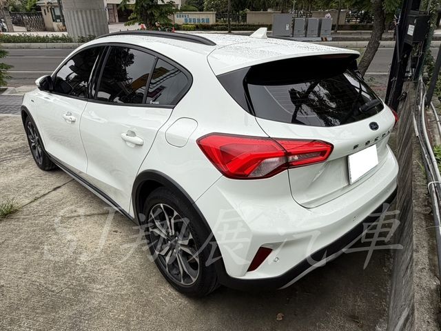FORD福特 FOCUS ACTIVE  第3張相片