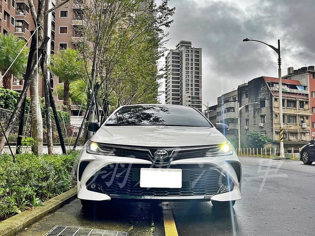 TOYOTA豐田 ALTIS  第2張相片