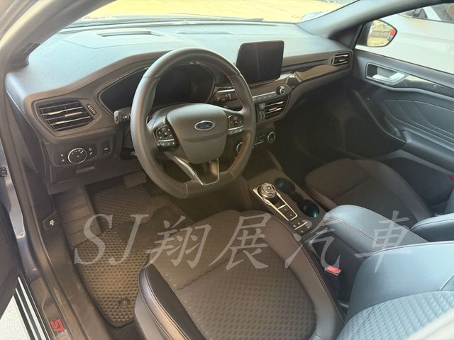 FORD福特 FOCUS  第5張相片