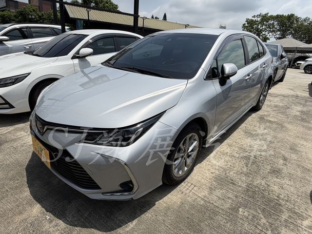 TOYOTA豐田 ALTIS  第1張相片