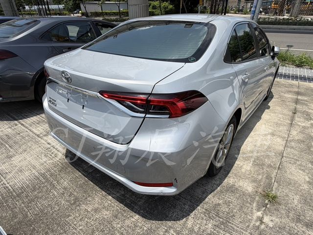 TOYOTA豐田 ALTIS  第4張相片