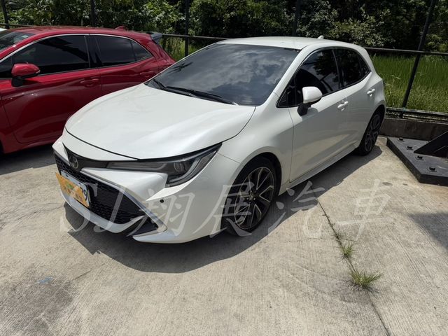 TOYOTA豐田 AURIS  第1張相片