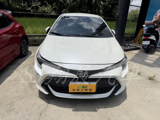 TOYOTA豐田 AURIS  第2張相片