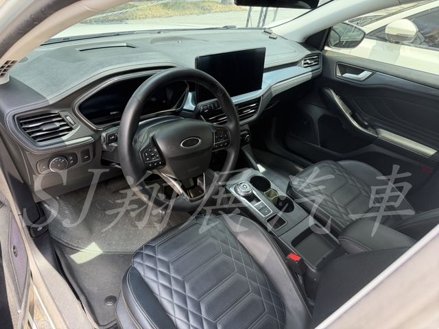 FORD福特 FOCUS WAGON  第5張相片