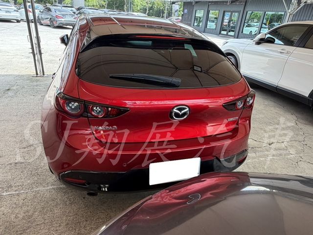 MAZDA馬自達 MAZDA 3  第5張相片