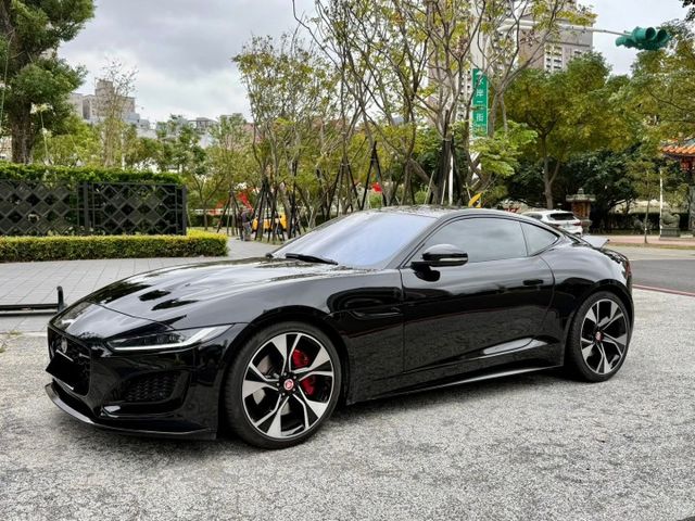 F-type 玻璃頂 跑排 Race模式 Meridian音響 盲點  第1張相片