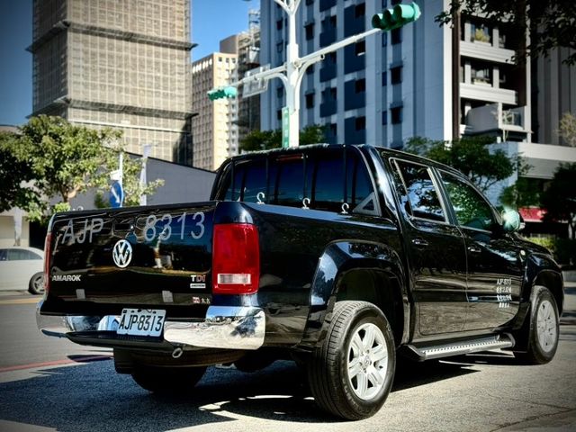 2.0 自排 雙廂 貨車稅金 定速 感應頭燈 恆溫空調  第2張相片