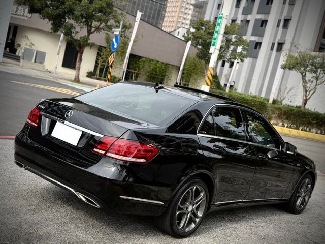 Avant-garde 天窗 前後雷達 雙前電動椅 記憶裝置 自動停車  第2張相片