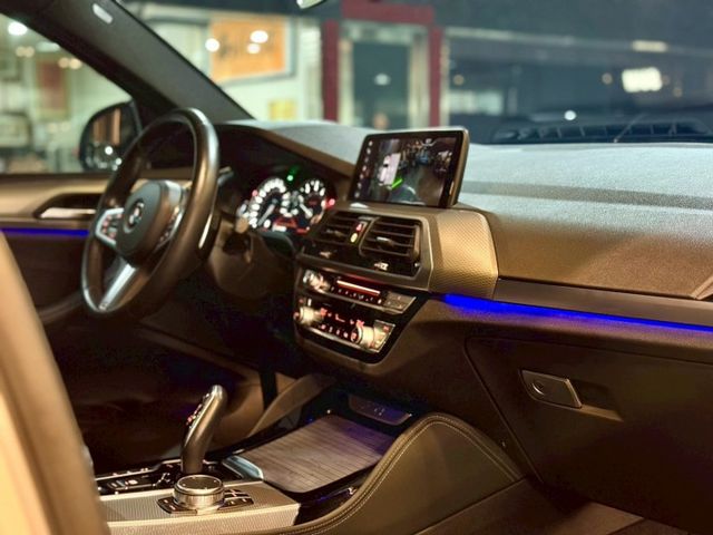 30i M 5AT 360環景 腳踢尾門 三區恆溫 car play  第12張相片