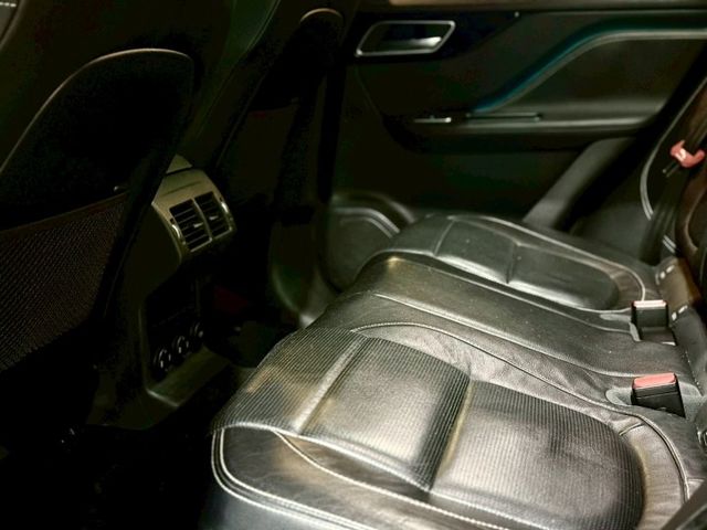R-Sport 35T AWD 全景天窗 後座電動椅 Meridian音響  第6張相片