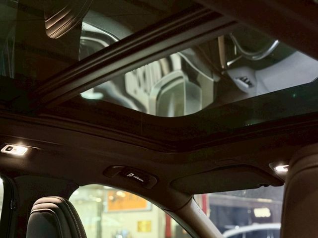 T5R 全景天窗 氣壓避震 抬顯 PA2 360環景 雙前電動記憶  第12張相片