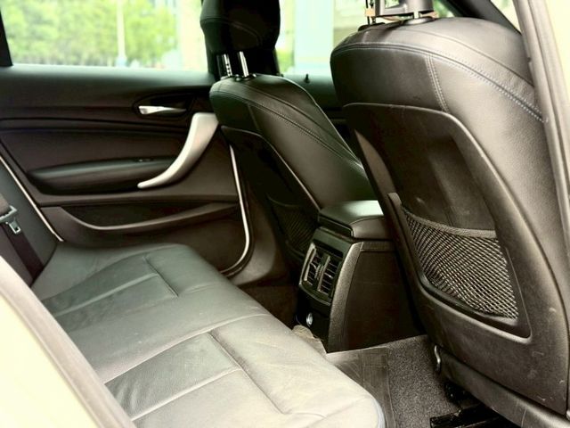M sport領航版 車偏警示 自動煞停 iDrive大螢幕 衛星導航  第11張相片