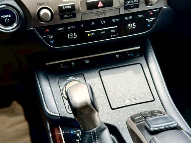 旗艦版 MarkLevinson ACC 盲點 後檔遮陽簾 冷熱通風椅  第8張相片