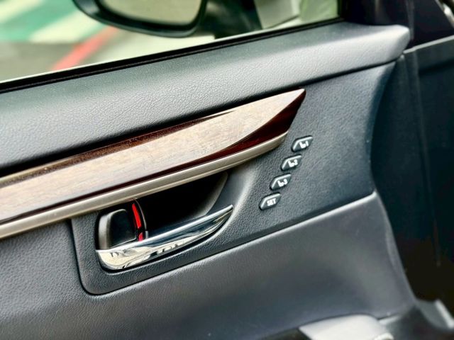 旗艦版 MarkLevinson ACC 盲點 後檔遮陽簾 冷熱通風椅  第13張相片