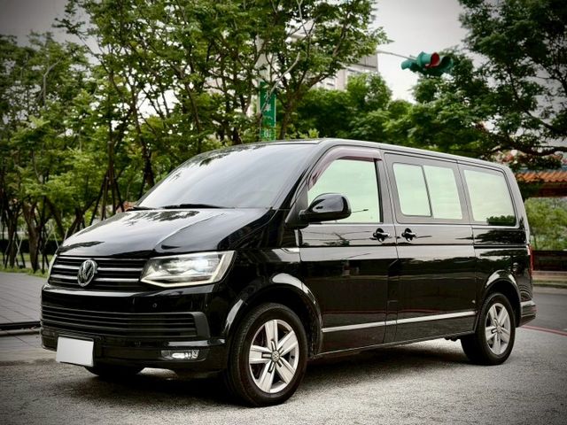 市場稀有204匹 短軸 雙開門 非營業車 雙區恆溫 安卓機 LED頭尾燈  第1張相片