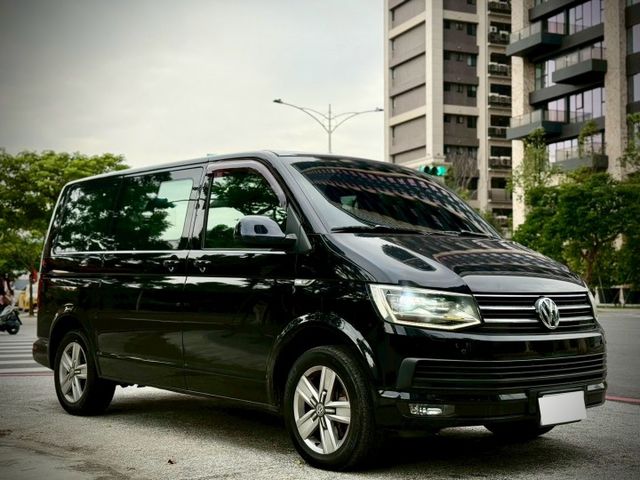 市場稀有204匹 短軸 雙開門 非營業車 雙區恆溫 安卓機 LED頭尾燈  第14張相片