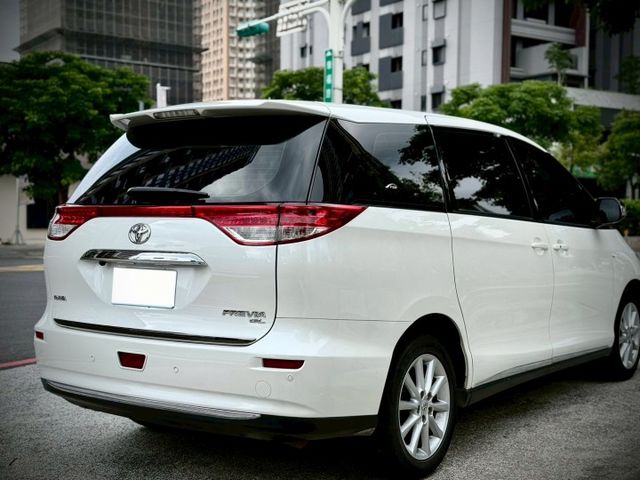 豪華版 小改款 全景天窗 電滑門 電尾門 360環景  第2張相片