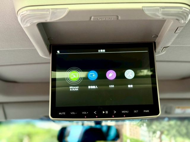 豪華版 小改款 全景天窗 電滑門 電尾門 360環景  第10張相片