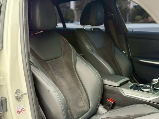 M版 賽車椅 5AU 360環景 雙前電動椅 無線car play  第13張相片