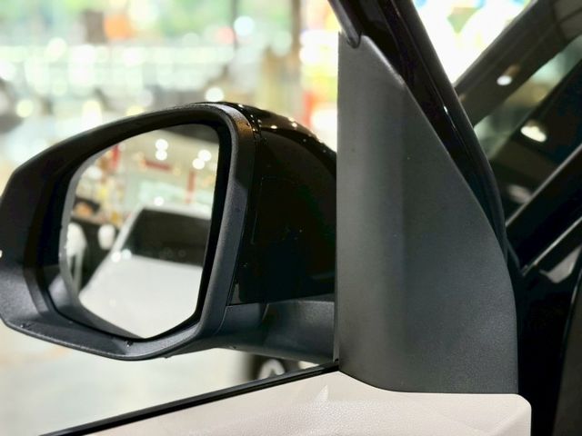 市場唯一 短軸 雙開電滑 電尾門 ACC 盲點 車維  第10張相片