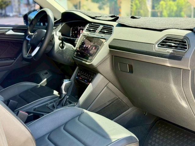 Elegance LV2跟車 360環景 自動停車 盲點 車維 電動椅  第12張相片