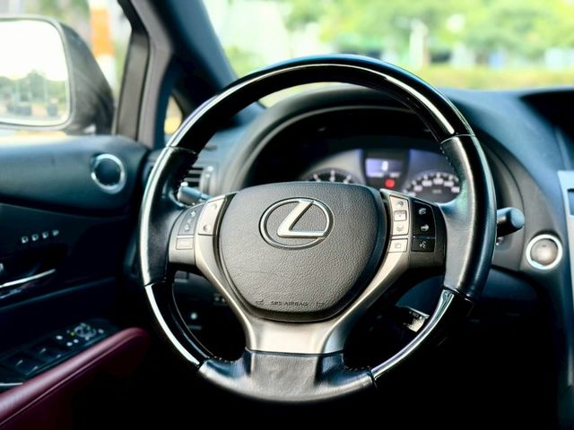 25周年特仕版 黑天棚 抬顯 NAVI 天窗  第9張相片