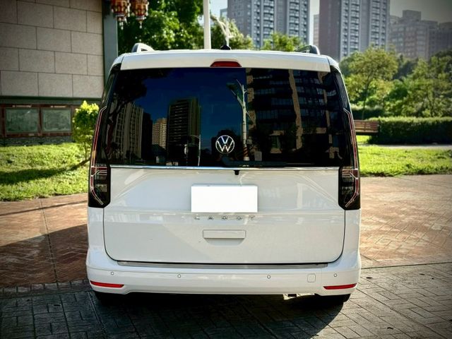 Style版 ACC 盲點 側門電吸 電動腰靠 自動停車  第12張相片