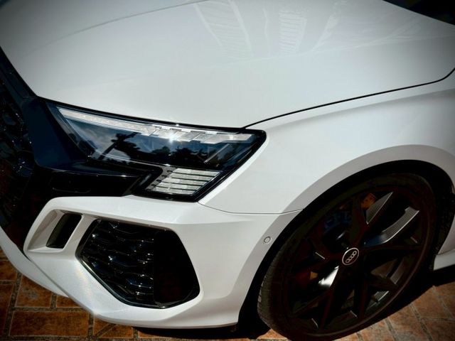 性能鋼砲 麂皮方向盤 跑排 B&O音響 全景 ACC  第3張相片