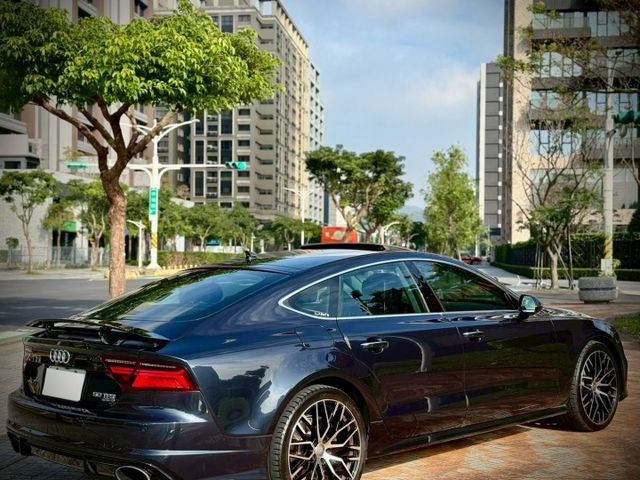 市場稀有 絕美轎跑 QUATTRO RS7前後包 排氣閥門  第2張相片