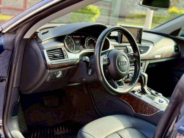 市場稀有 絕美轎跑 QUATTRO RS7前後包 排氣閥門  第6張相片